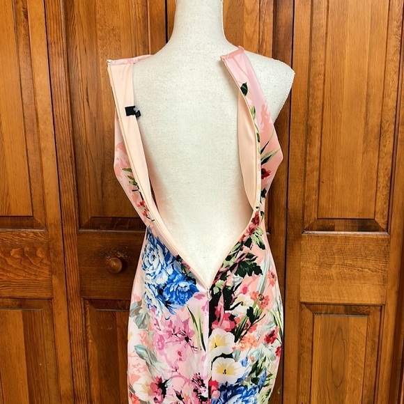 Guess Coral Multicolored Floral Halter Keyhole Side Ruching Bodycon Dress Size 6 - Picture 5 of 13